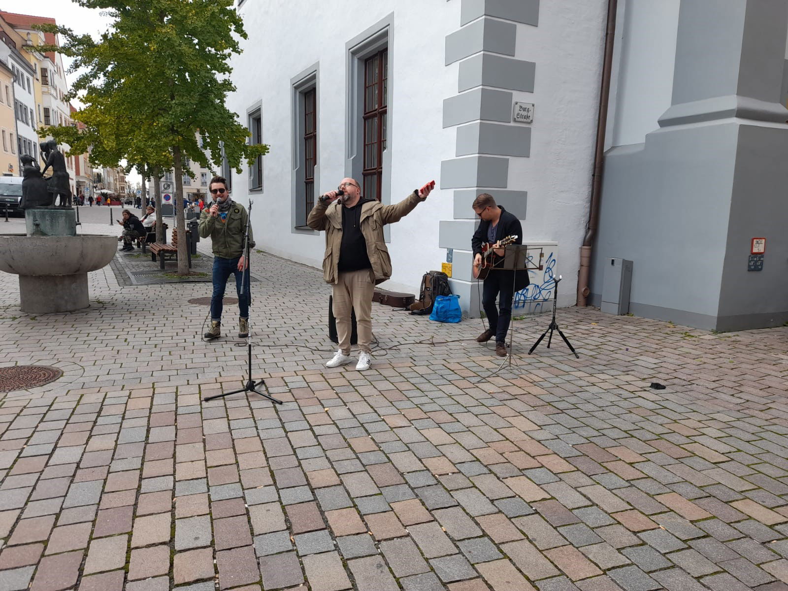 Straßenmusiker Notendealer Poschi Freiberg Ohne Geld durch Sachsen