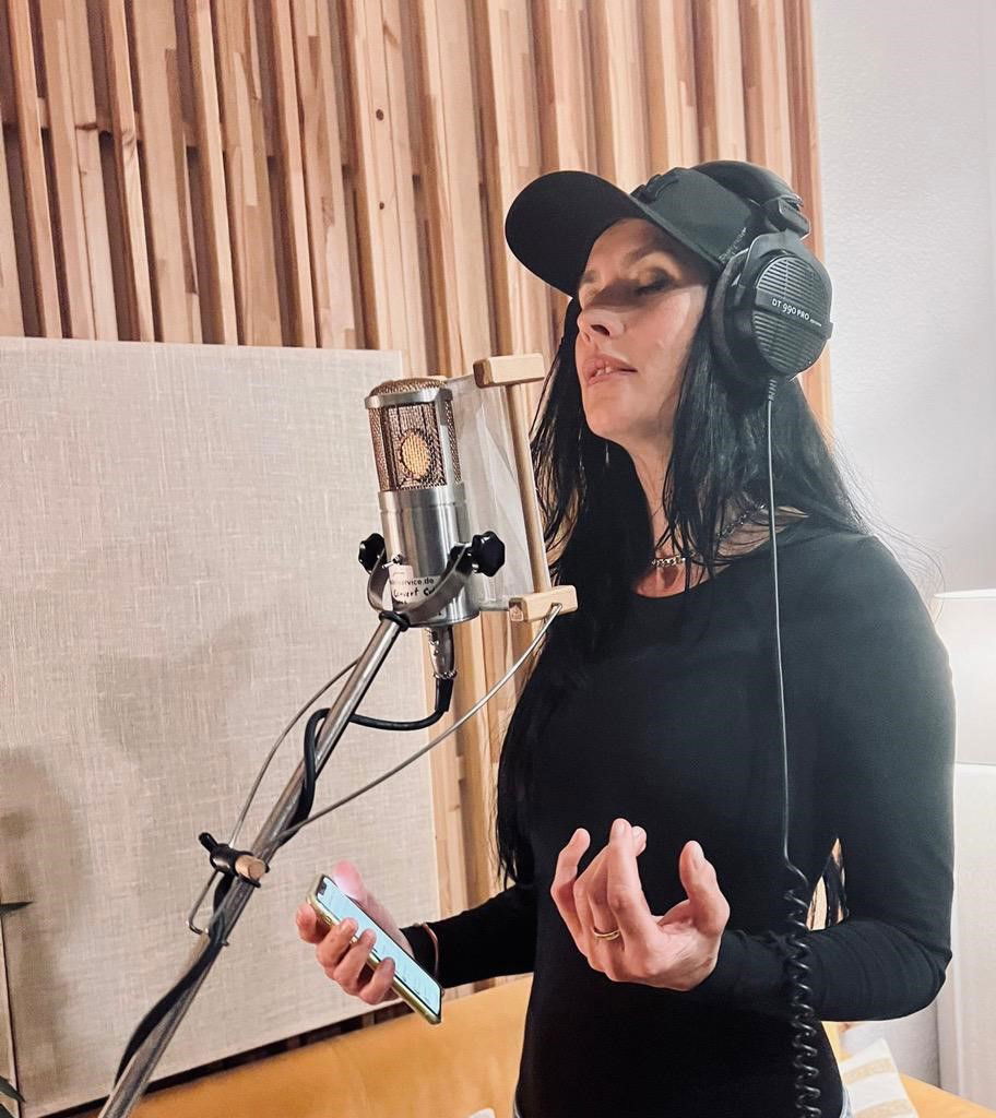 Jana Groß Bell Book und Candle