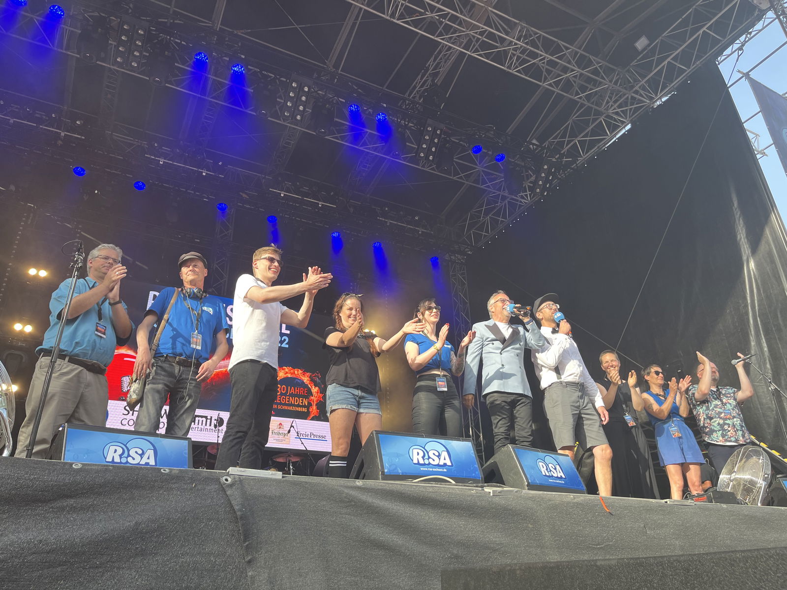 Das Team von R.SA auf der Bühne
