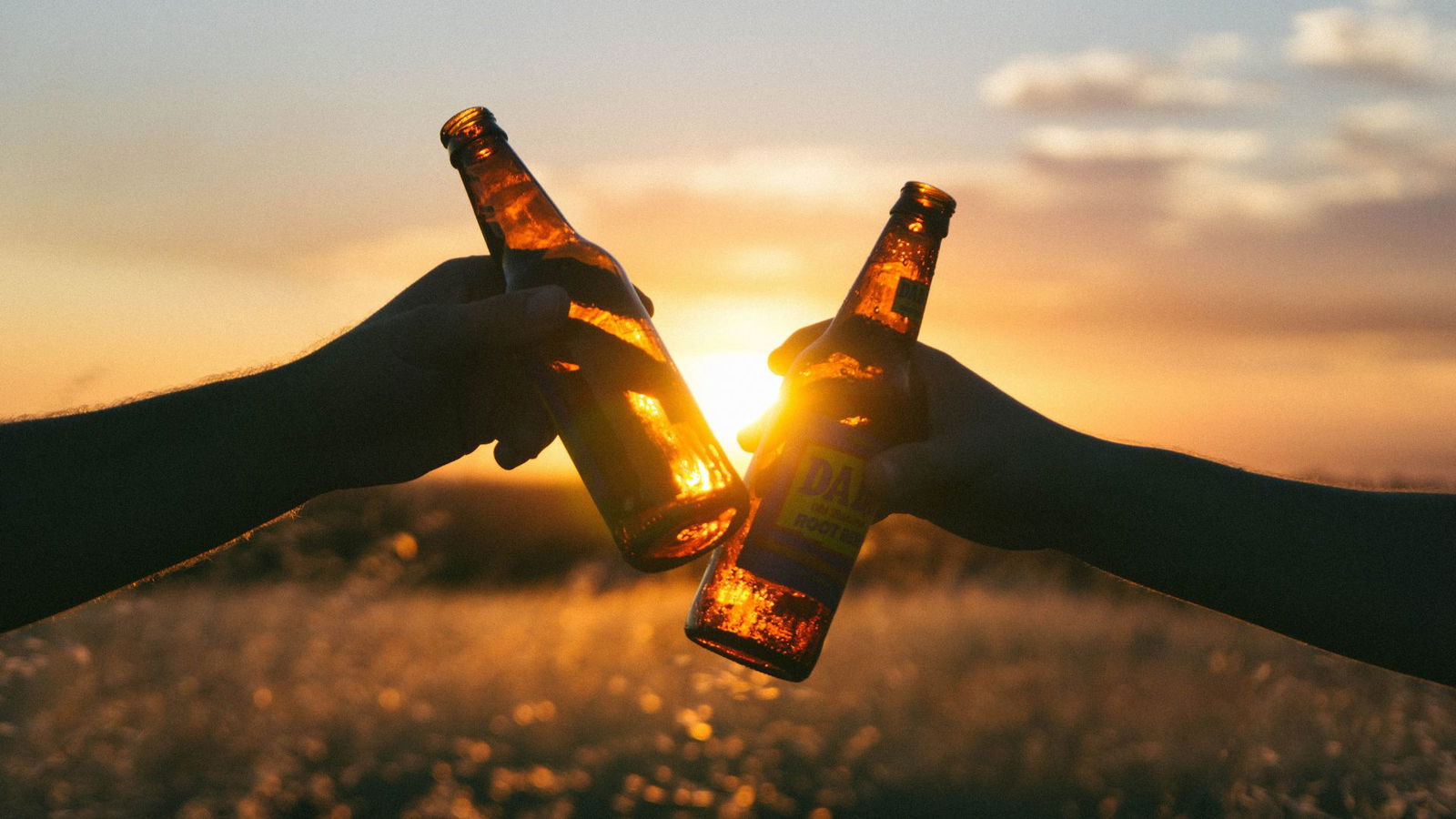 Bier anstoßen Prost