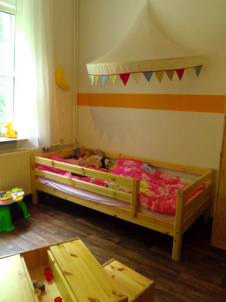 kinderzimmer_neu_1.JPG