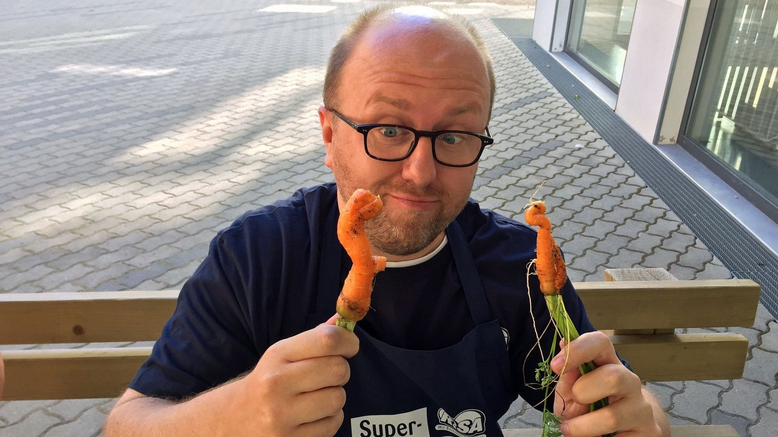 Super-Poschi mit zwei Möhren