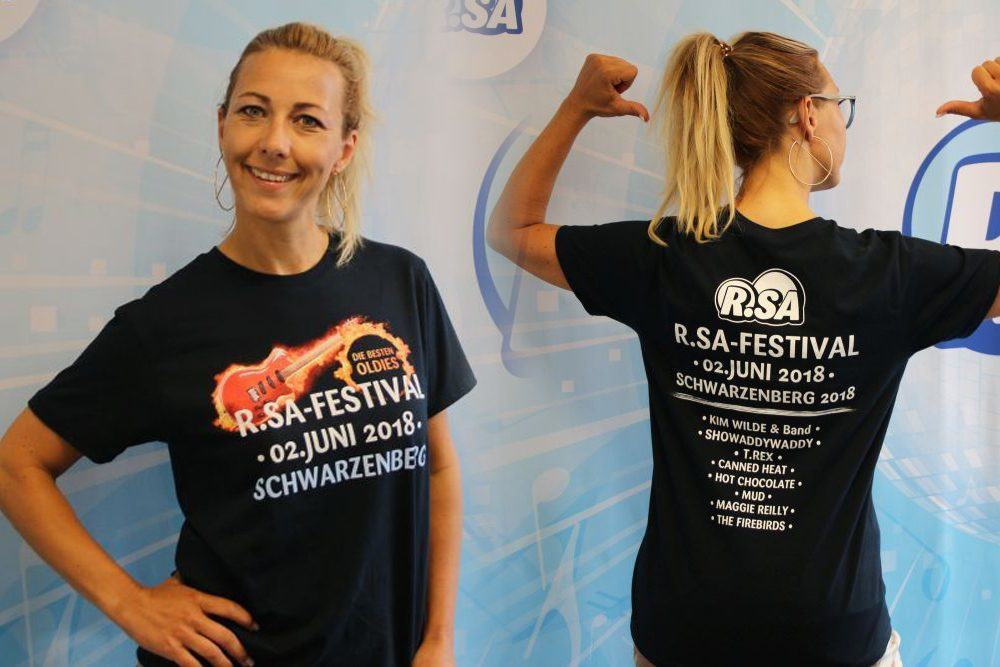 Katja Möckel mir R.SA Festival T-Shirt 2018